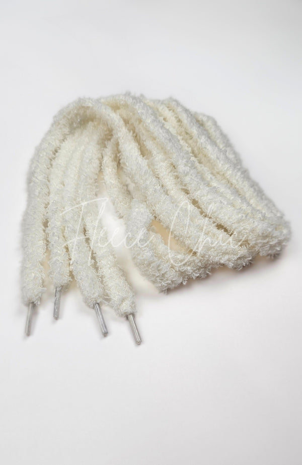 Fuzzy Wide Shoelaces
